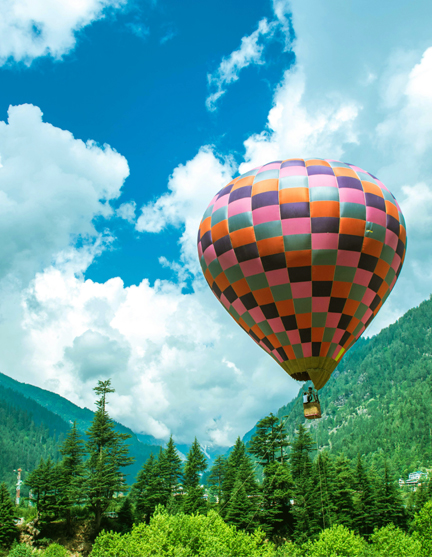 paragliding in manali